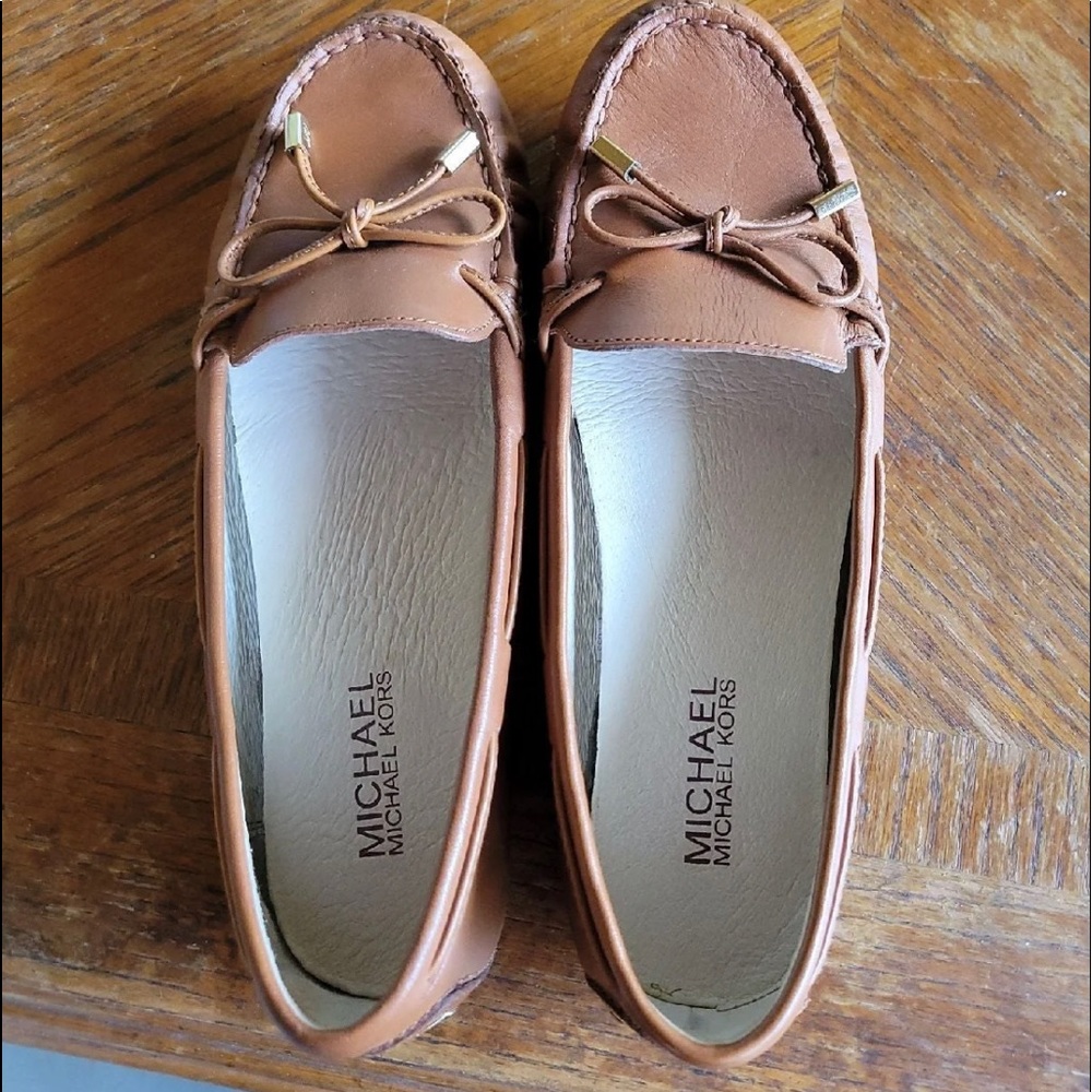 Michael kors flats